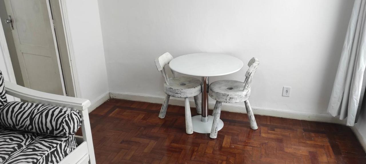 Apartamento Quadra Da Praia 06 Copacabana Posto 6 *
